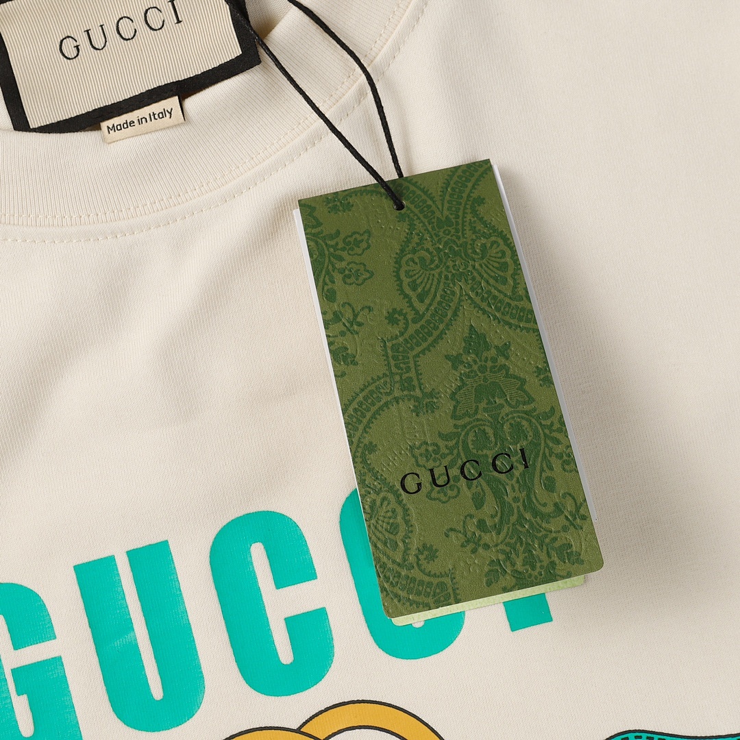 Gucci T-Shirt Style 293 detail view 1