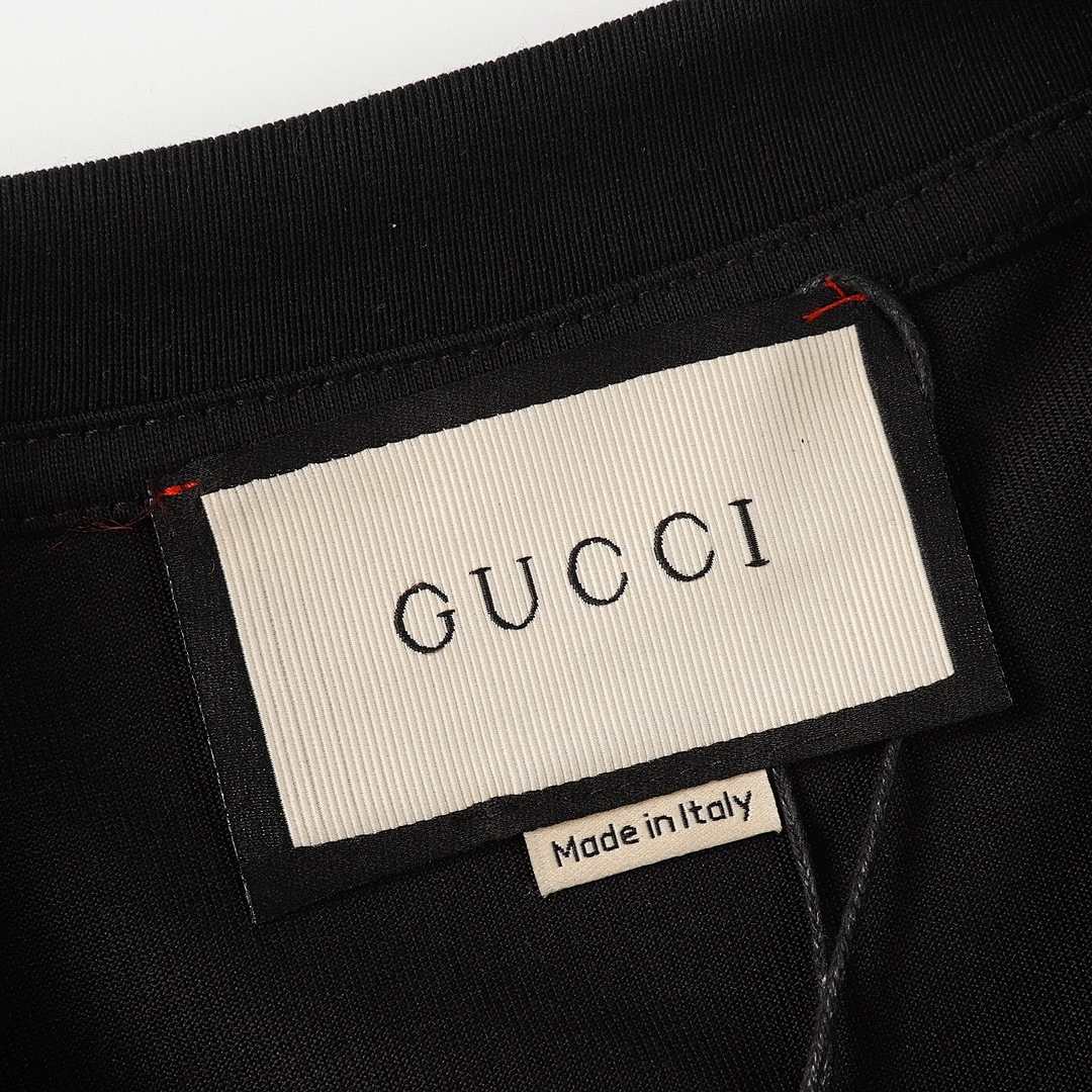 Gucci T-Shirt Style 296 detail view 1