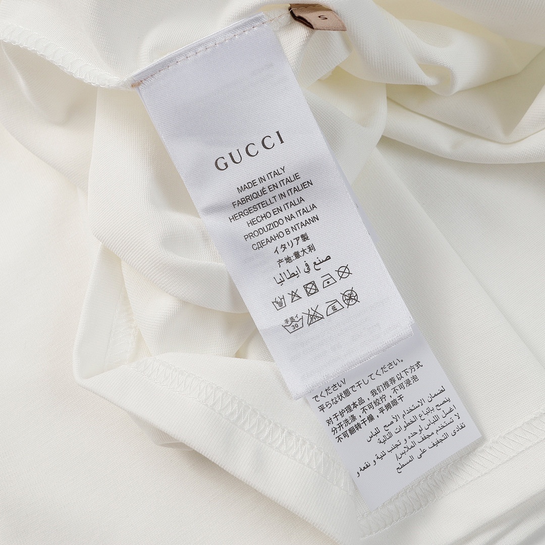 Gucci T-Shirt Style 299 detail view 1