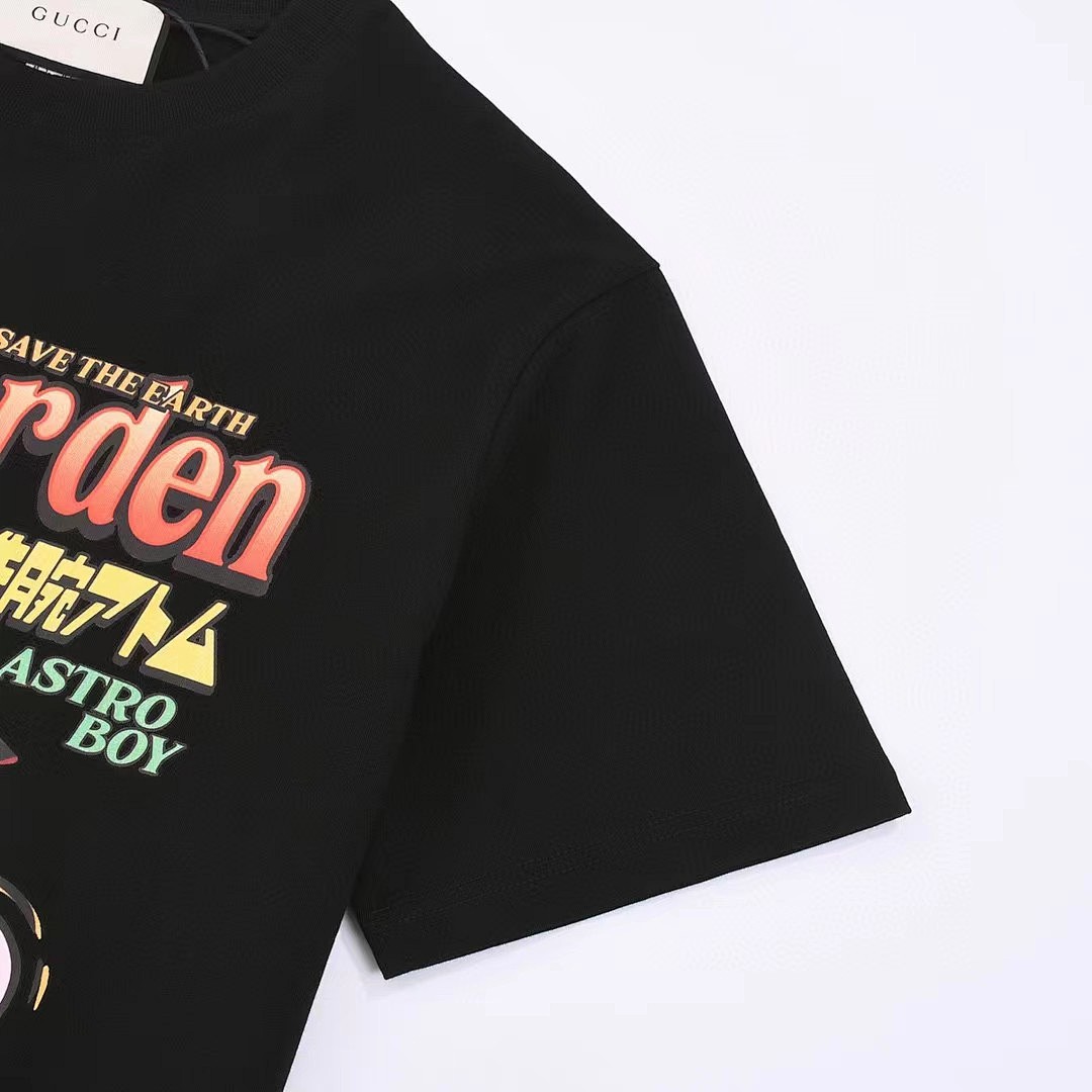 Gucci T-Shirt Style 330 detail view 4