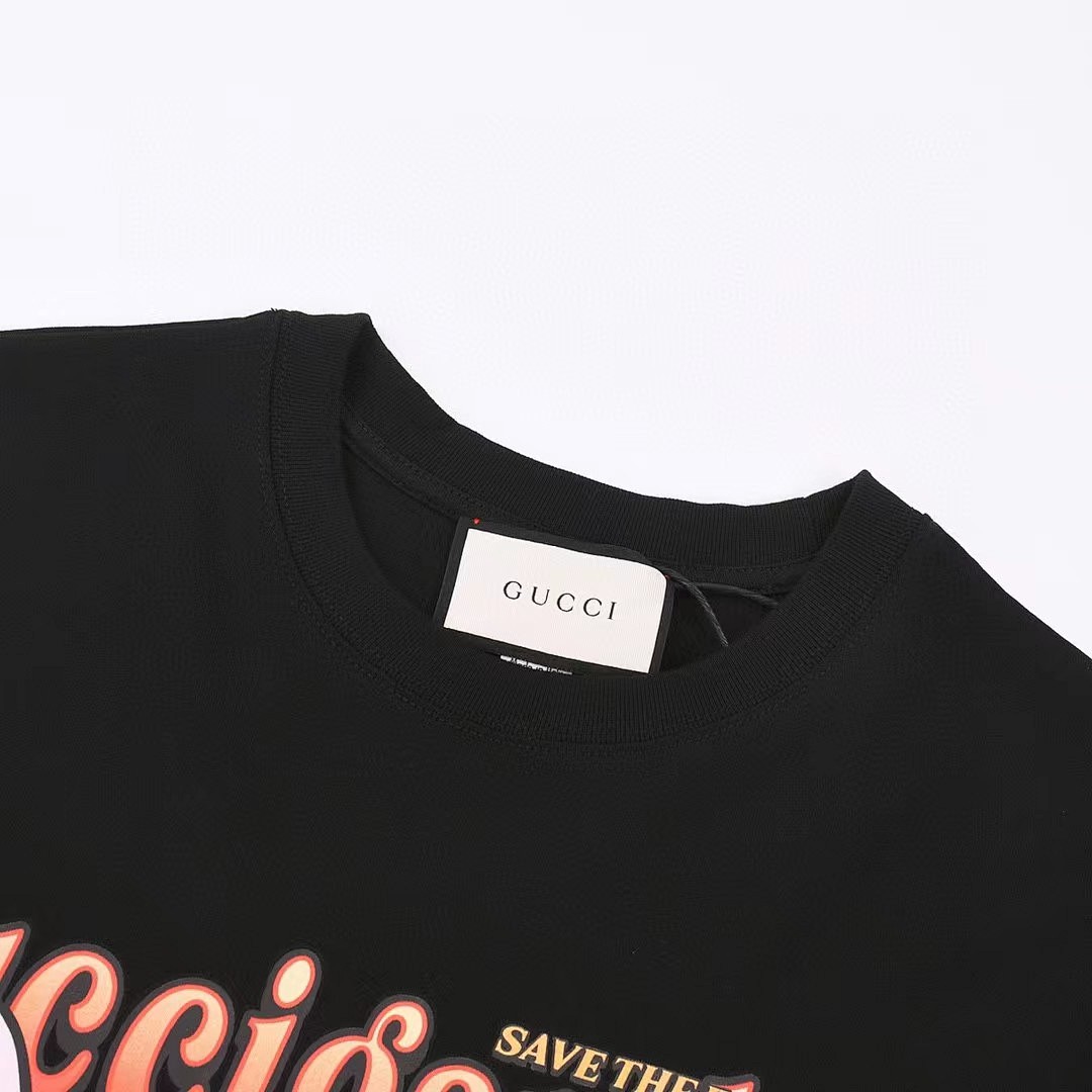 Gucci T-Shirt Style 330 detail view 5
