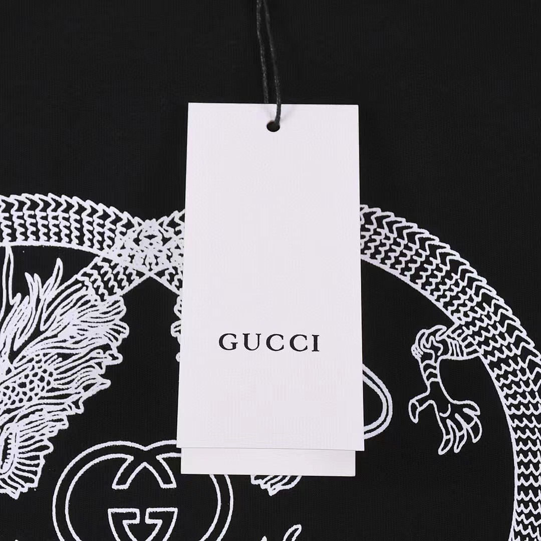 Gucci T-Shirt Style 332 detail view 3