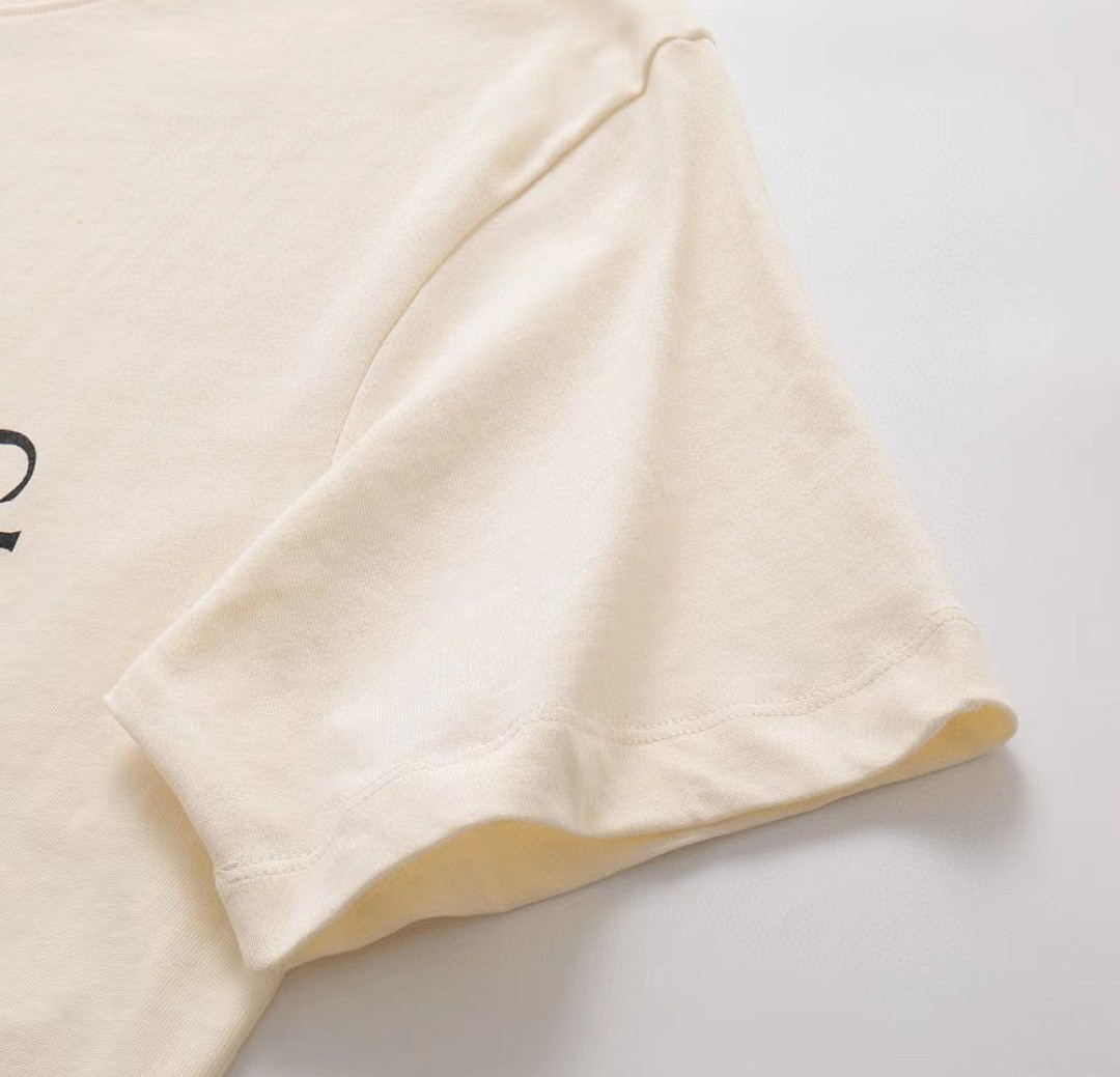 Gucci T-Shirt Style 386 detail view 1