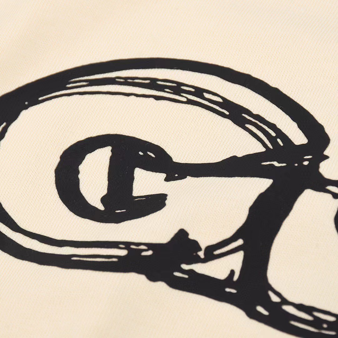 Gucci T-Shirt Style 390 detail view 4