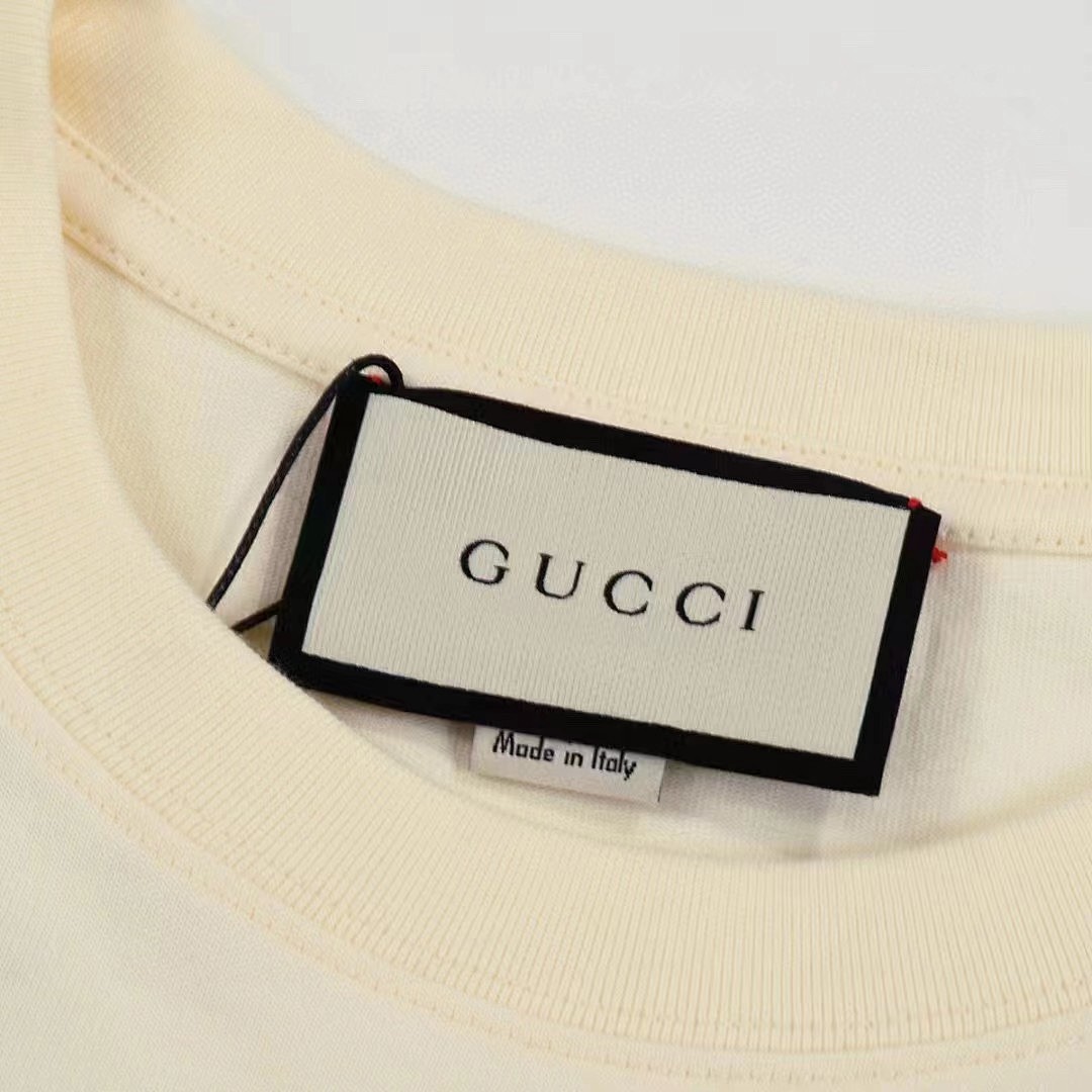 Gucci T-Shirt Style 390 detail view 5