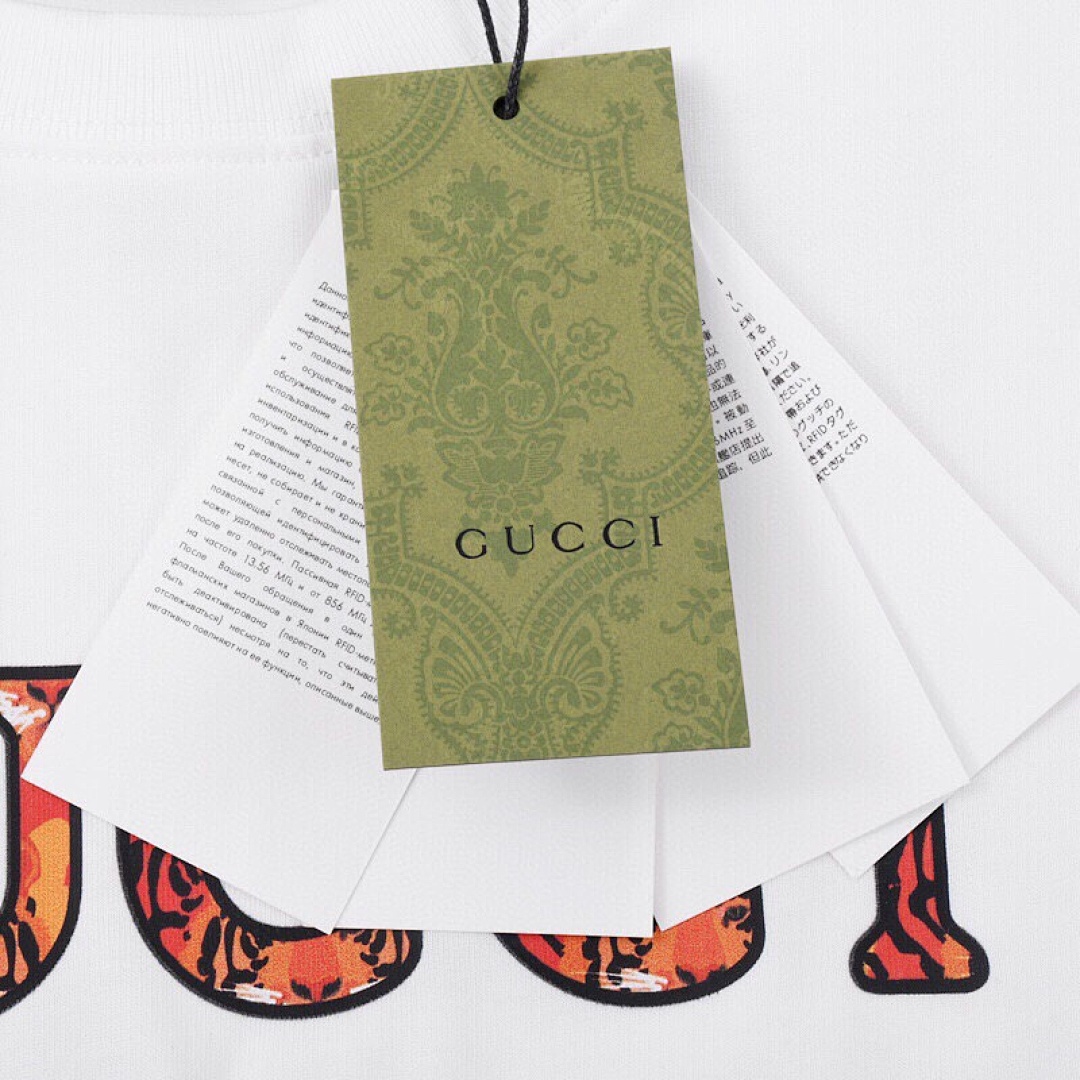 Gucci T-Shirt Style 401 detail view 1