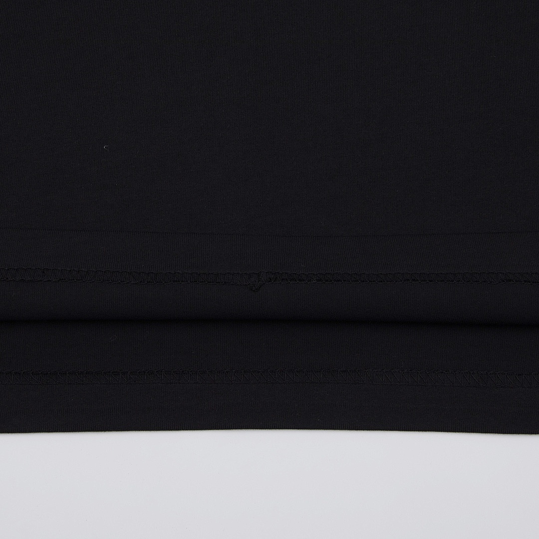 Burberry T-Shirt Style 062 detail view 3