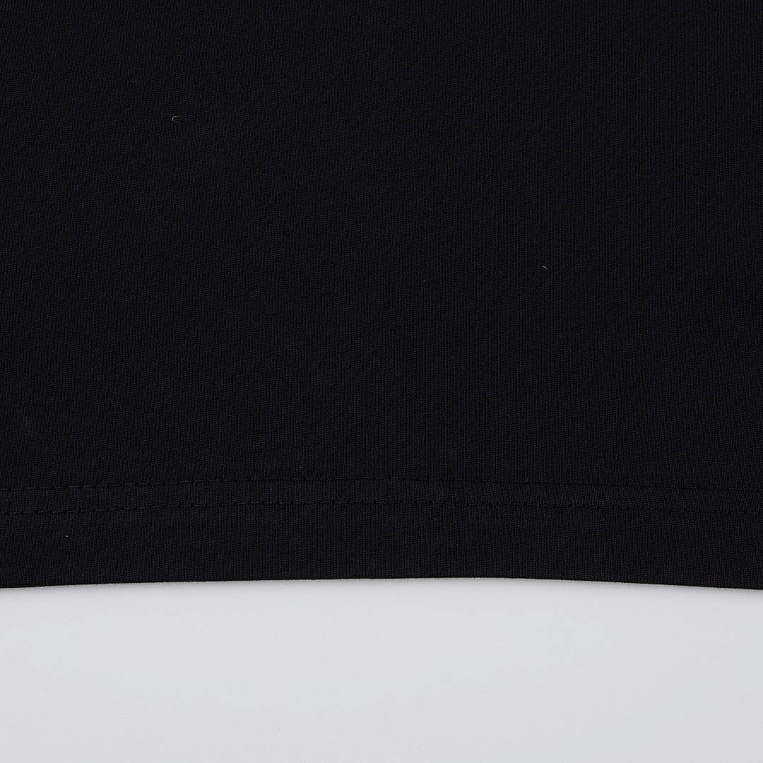 Burberry T-Shirt Style 062 detail view 4