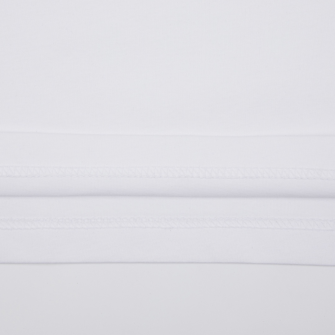 Burberry T-Shirt Style 065 detail view 7
