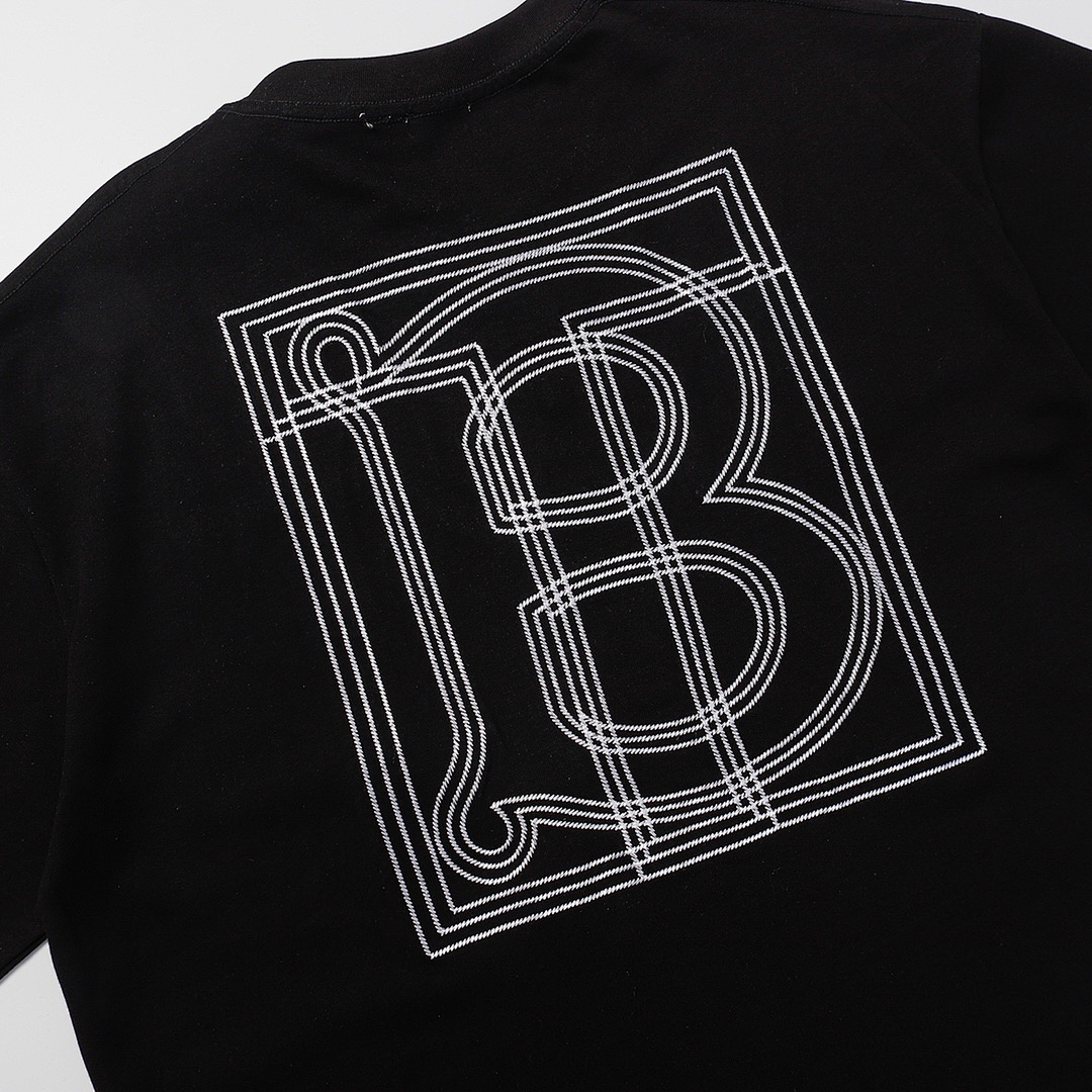 Burberry T-Shirt Style 070 detail view 2
