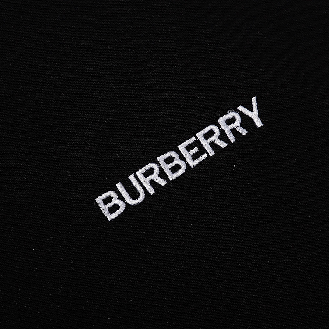 Burberry T-Shirt Style 070 detail view 3