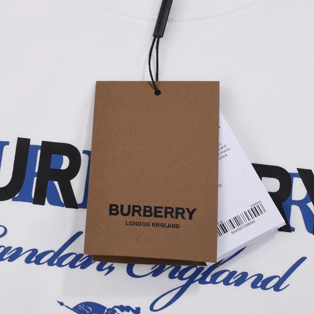 Burberry T-Shirt Style 091 detail view 2