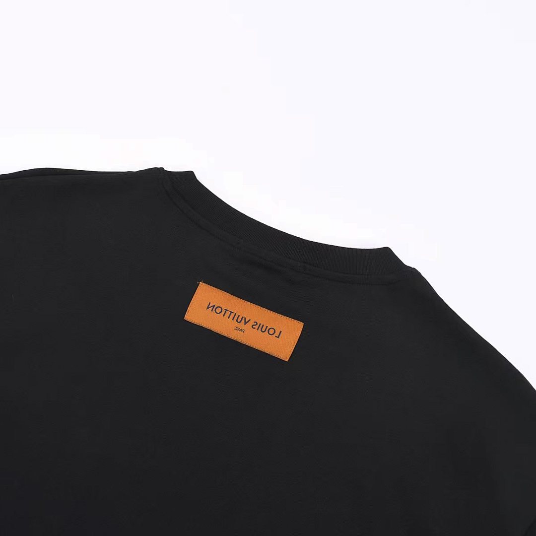 Louis Vuitton T-Shirt Style 369 detail view 5
