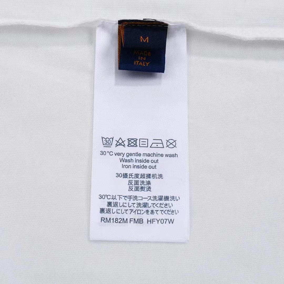 Louis Vuitton T-Shirt Style 371 main view