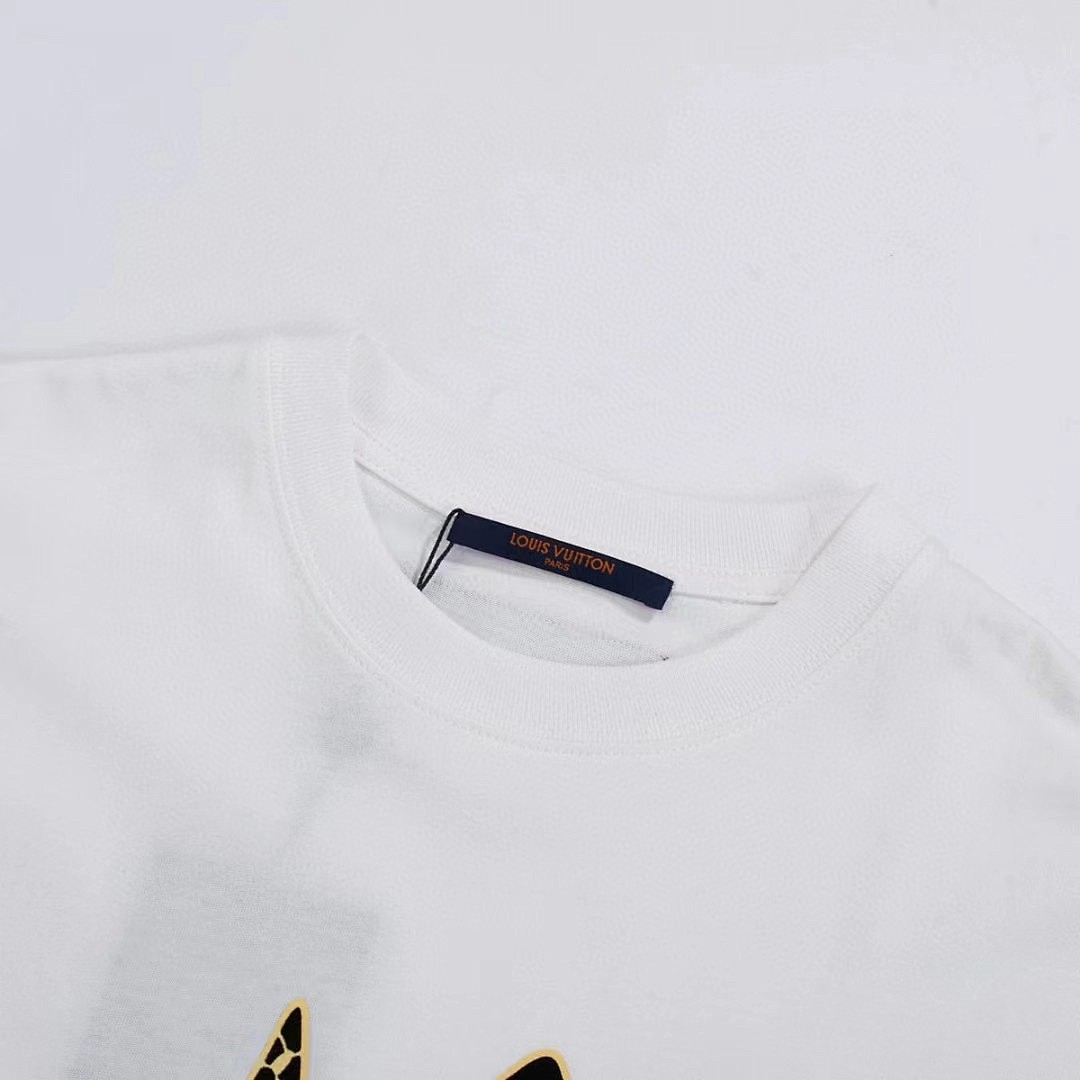 Louis Vuitton T-Shirt Style 371 detail view 5