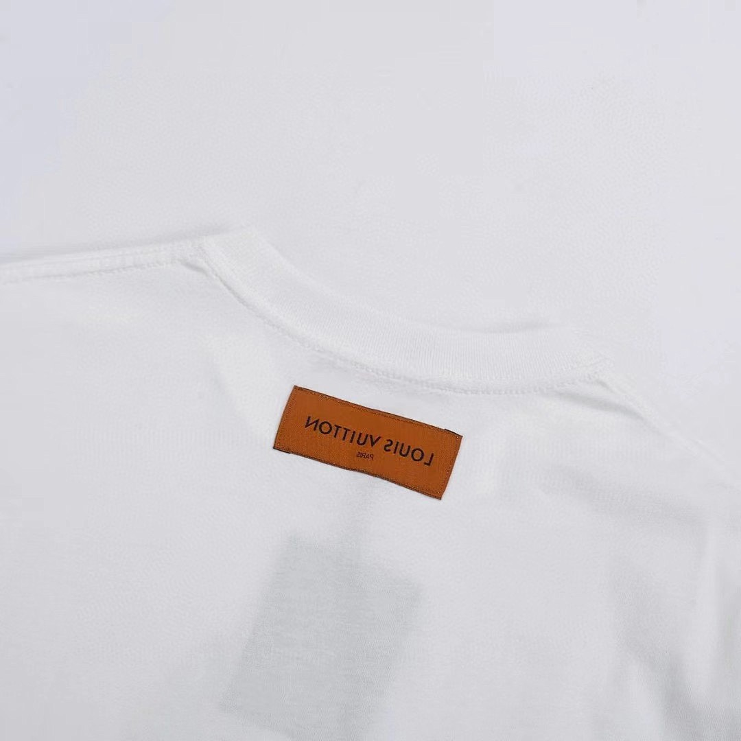 Louis Vuitton T-Shirt Style 371 detail view 6