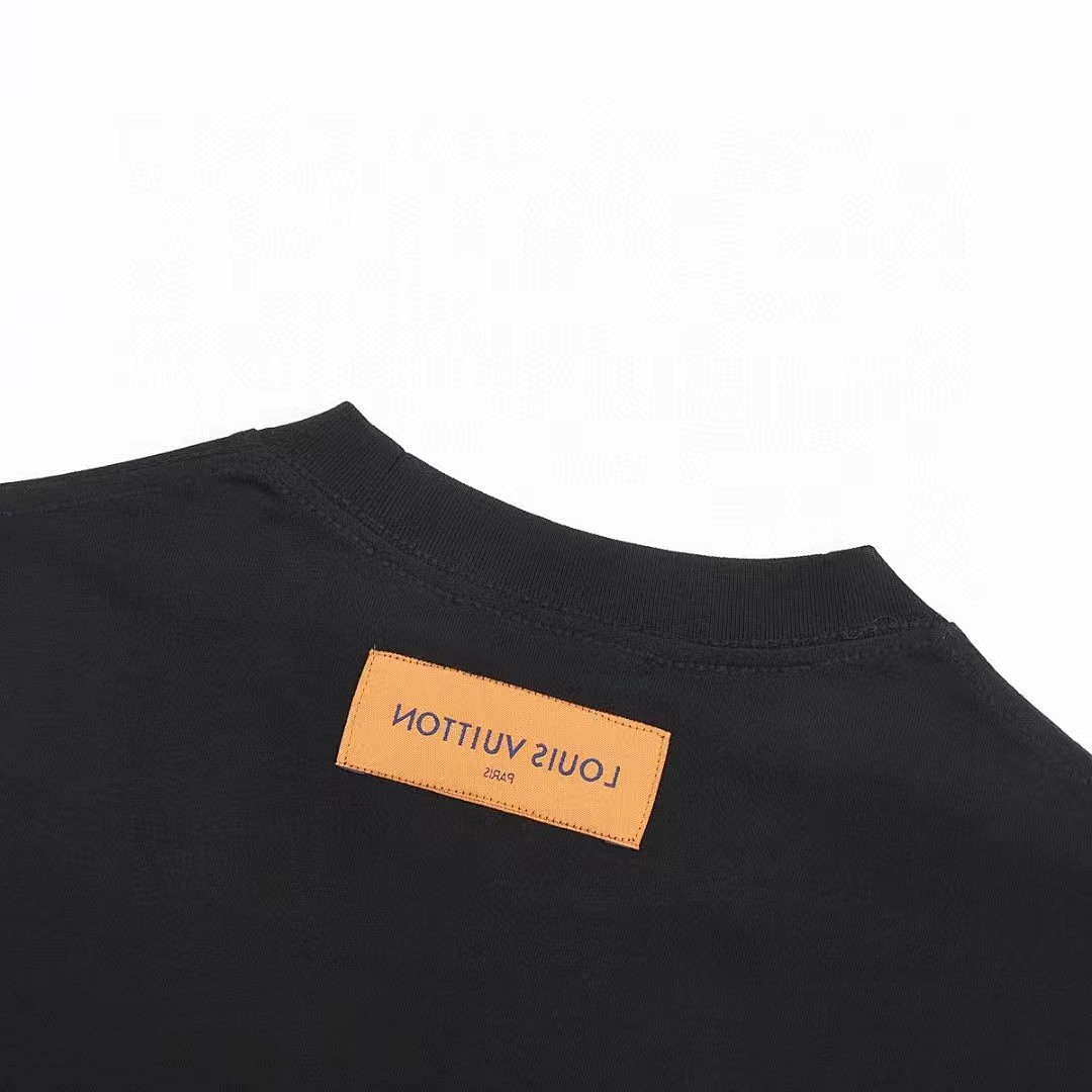 Louis Vuitton T-Shirt Style 372 detail view 7