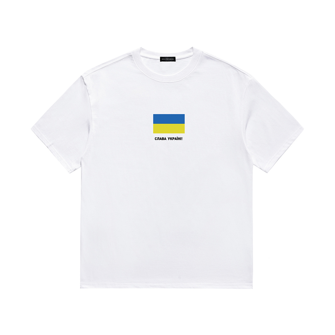 Balenciaga T-Shirt Style 373 detail view 1