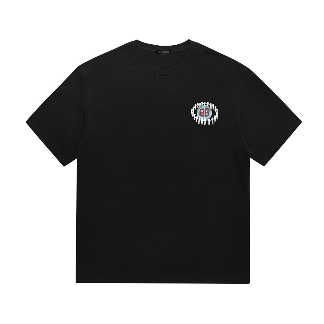 Balenciaga T-Shirt Style 389 detail view 1