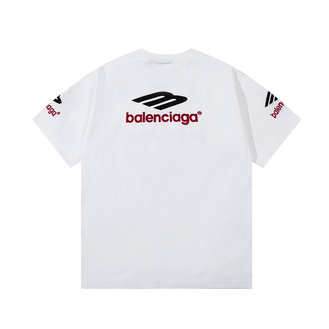 Balenciaga T-Shirt Style 414 detail view 1
