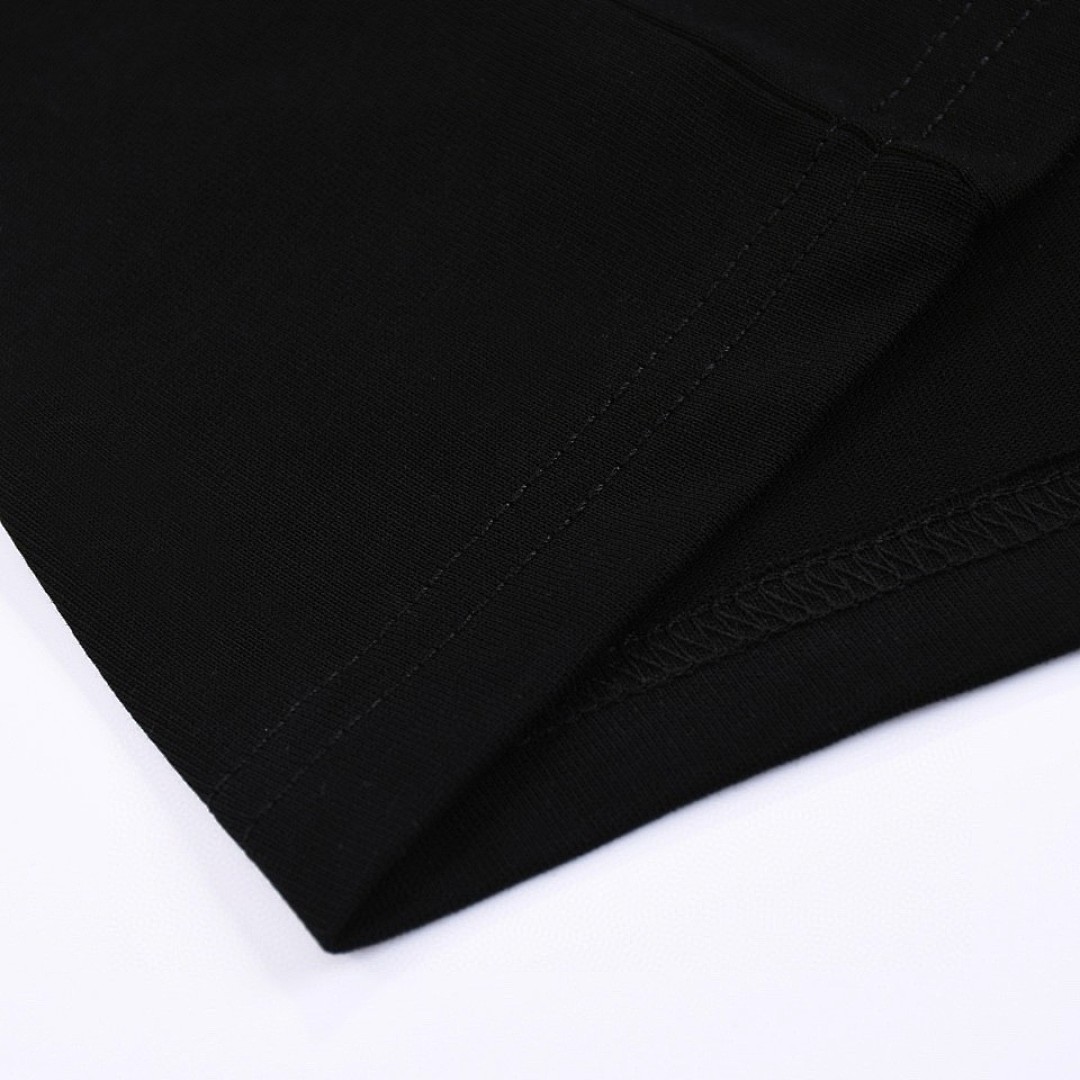 Balenciaga T-Shirt Style 429 detail view 1
