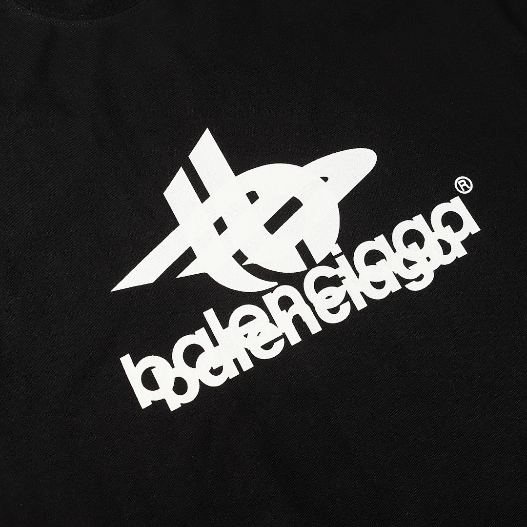 Balenciaga T-Shirt Style 513 main view
