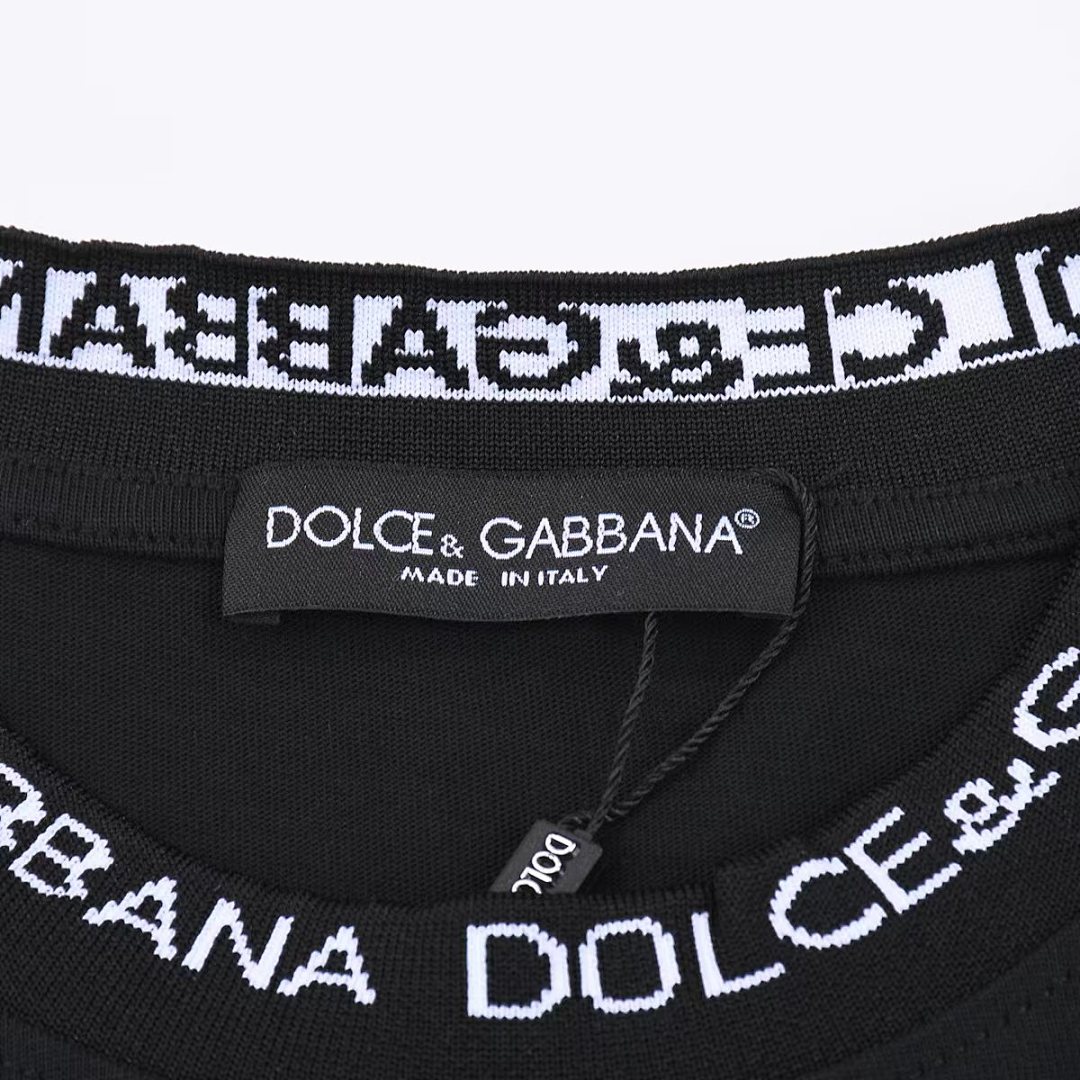 Dolce & Gabbana T-Shirt Style 096 detail view 1