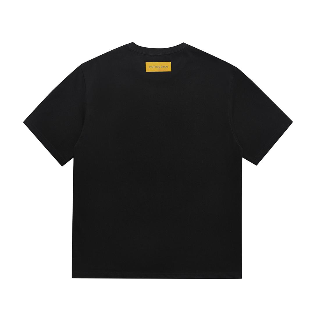 Louis Vuitton T-Shirt Style 384 detail view 1