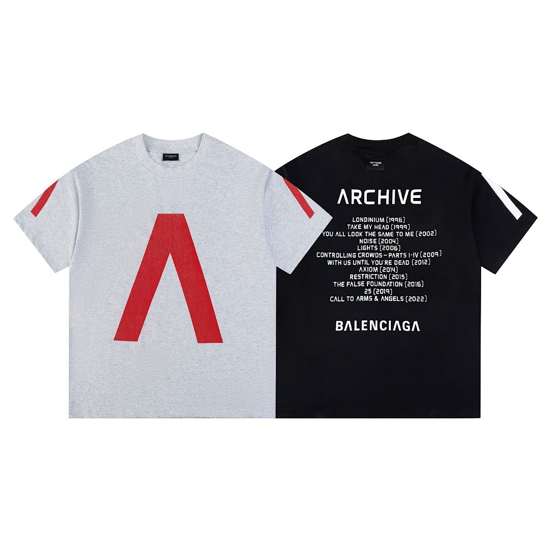 Balenciaga T-Shirt Style 520 detail view 1