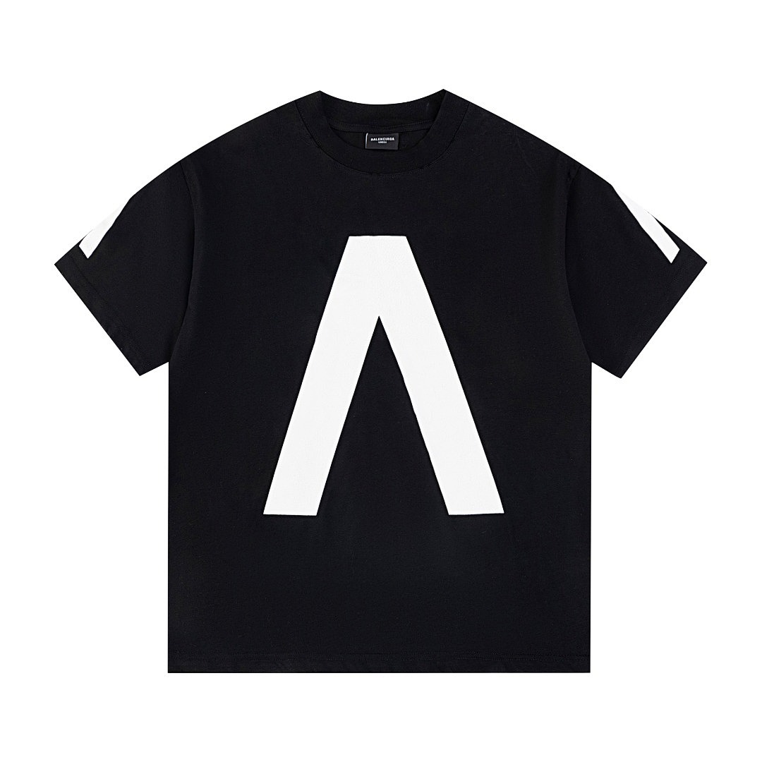 Balenciaga T-Shirt Style 523 detail view 2