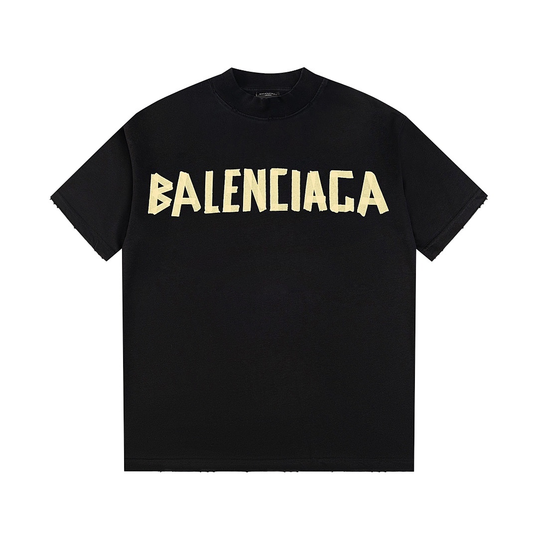 Balenciaga T-Shirt Style 525 detail view 1