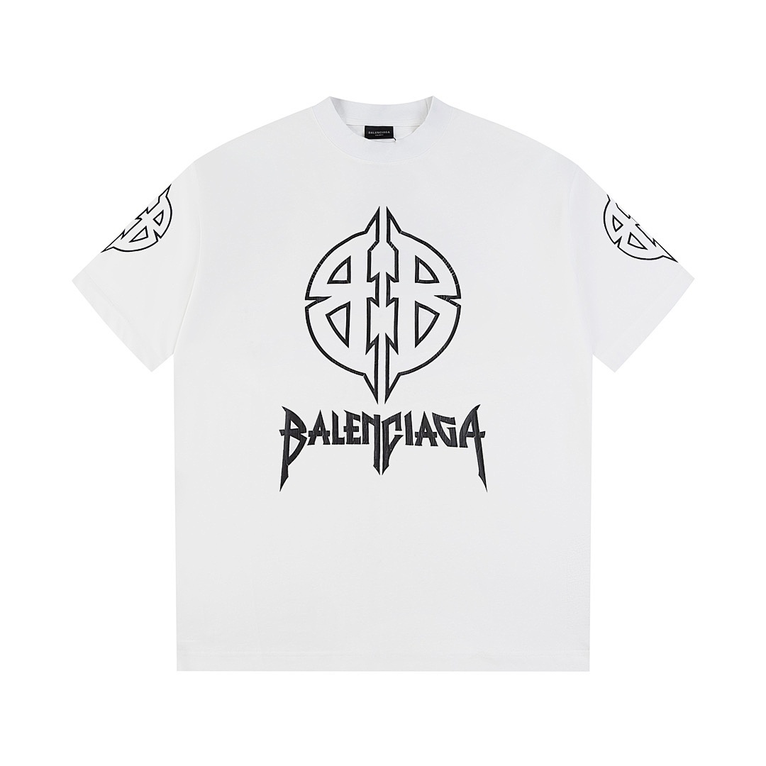 Balenciaga T-Shirt Style 536 detail view 1