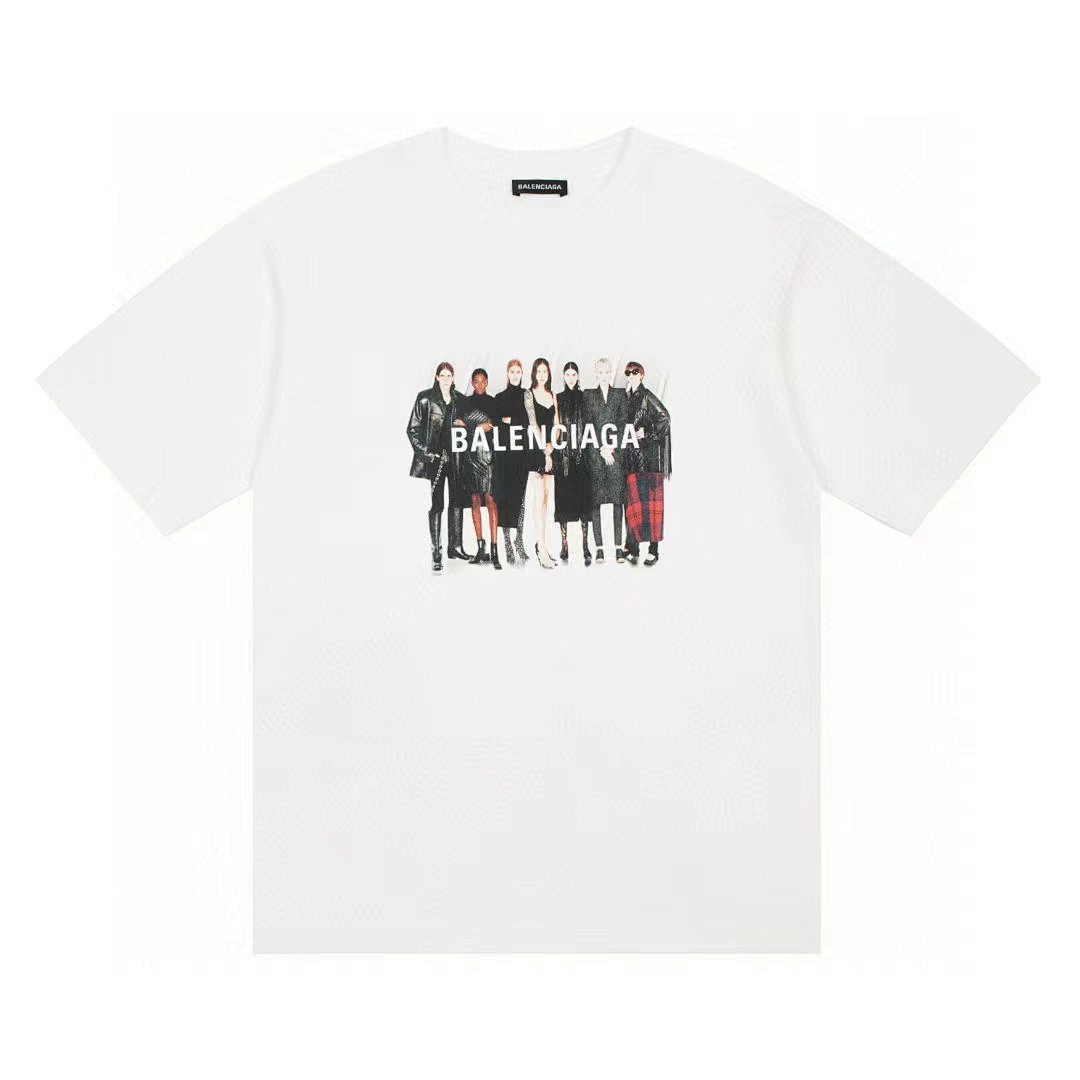 Balenciaga T-Shirt Style 551 detail view 1