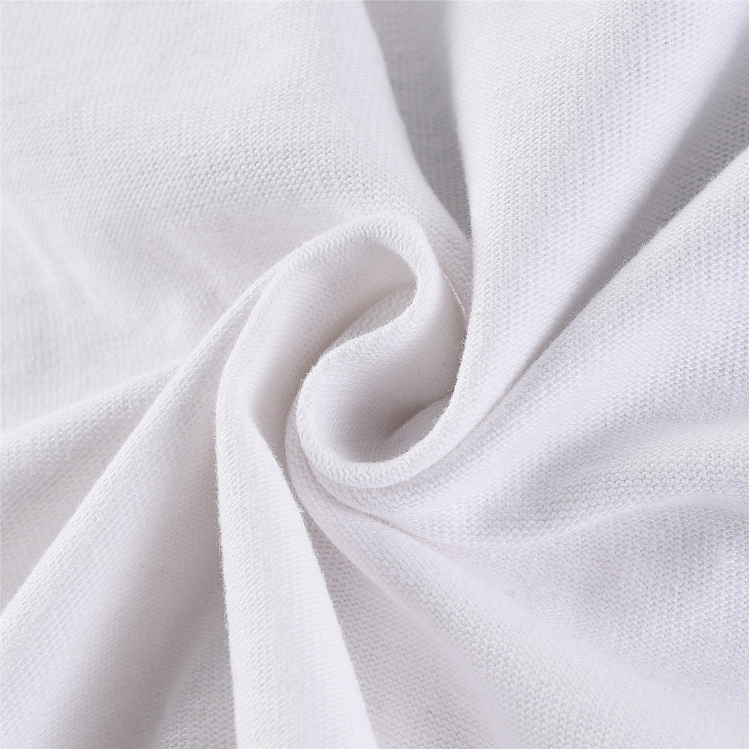 Balenciaga T-Shirt Style 561 detail view 4