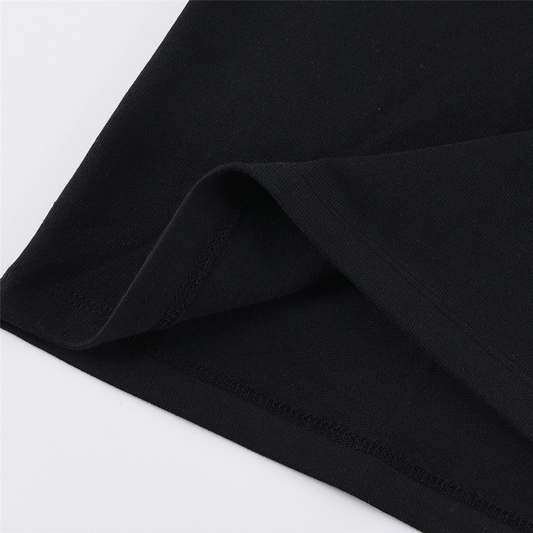 Balenciaga T-Shirt Style 562 detail view 1