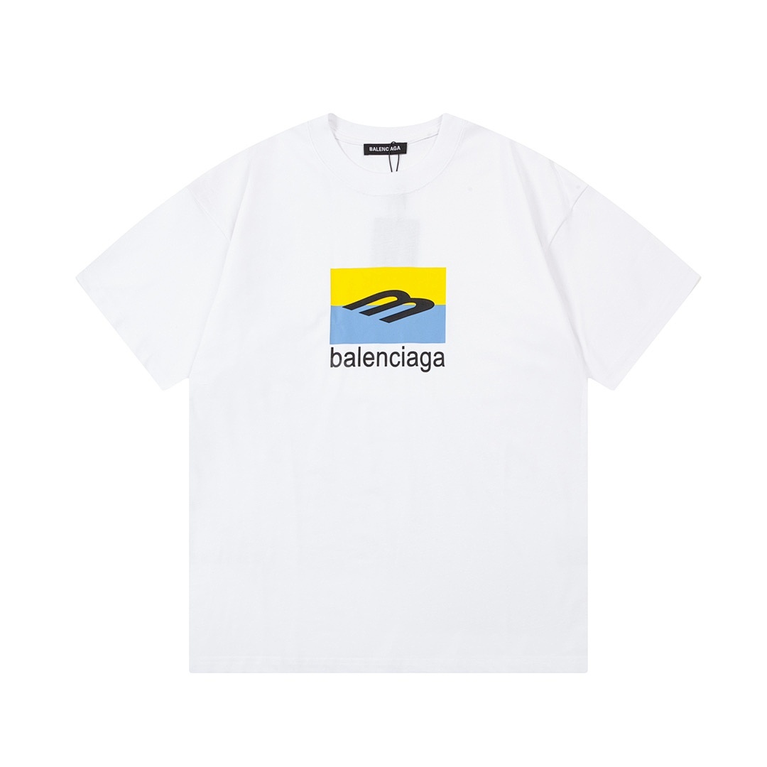 Balenciaga T-Shirt Style 565 main view
