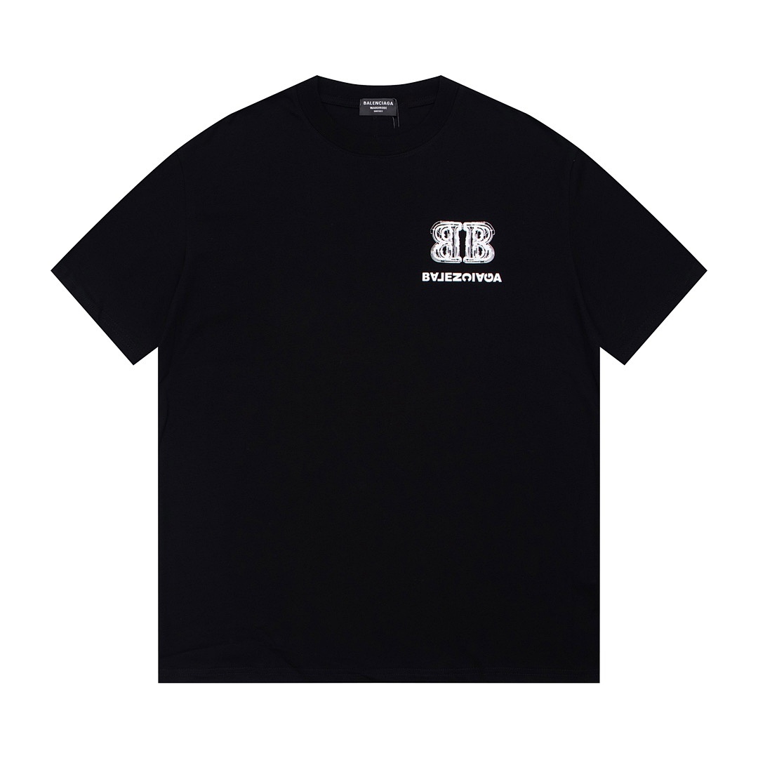 Balenciaga T-Shirt Style 573 detail view 1