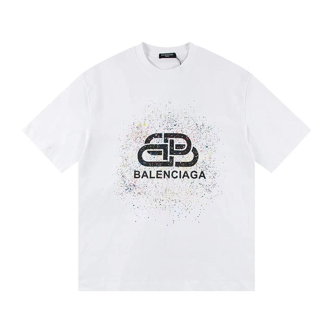 Balenciaga T-Shirt Style 575 detail view 2