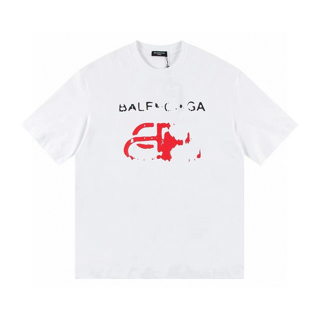 Balenciaga T-Shirt Style 581 detail view 1