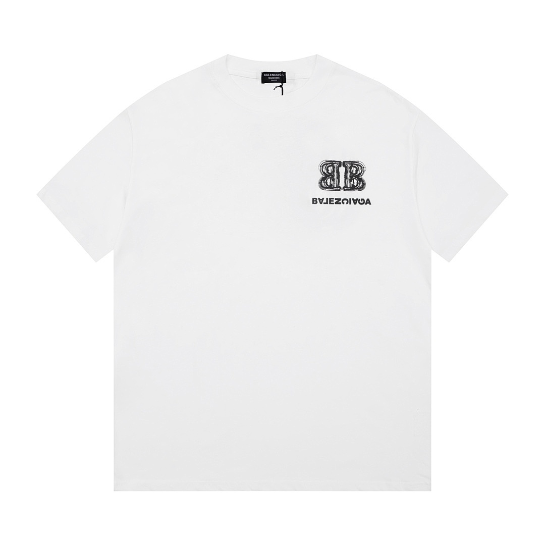 Balenciaga T-Shirt Style 584 detail view 1