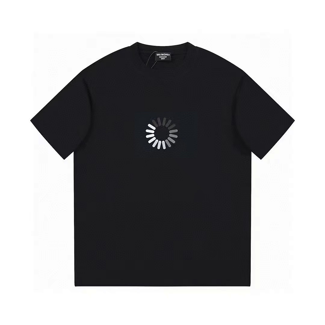 Balenciaga T-Shirt Style 588 detail view 1