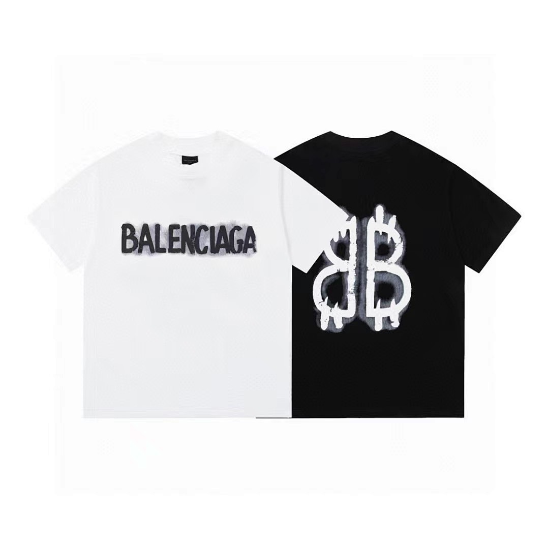 Balenciaga T-Shirt Style 592 main view