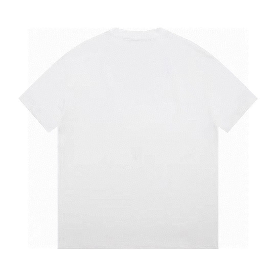 Balenciaga T-Shirt Style 601 detail view 1