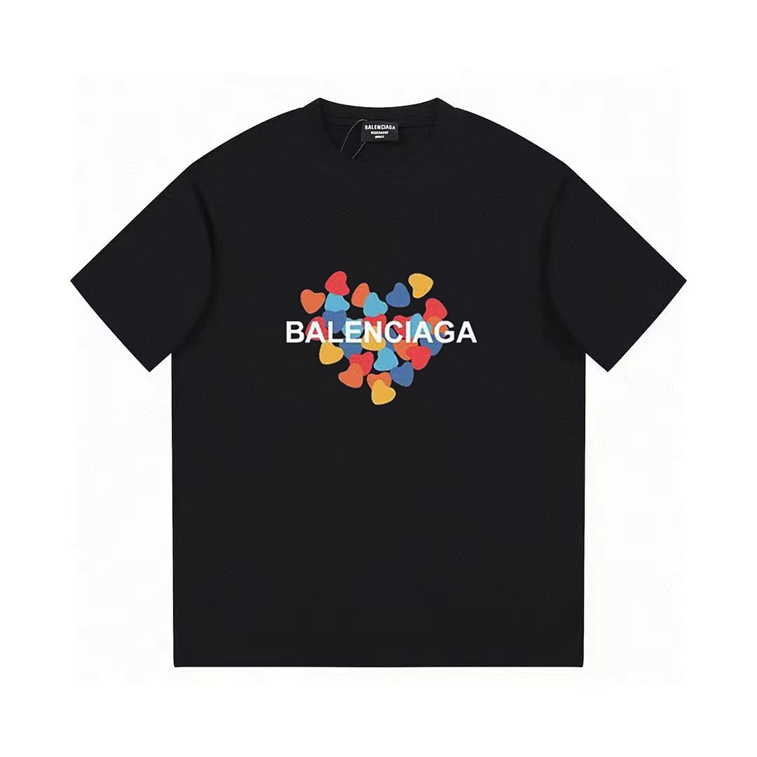 Balenciaga T-Shirt Style 605 detail view 1
