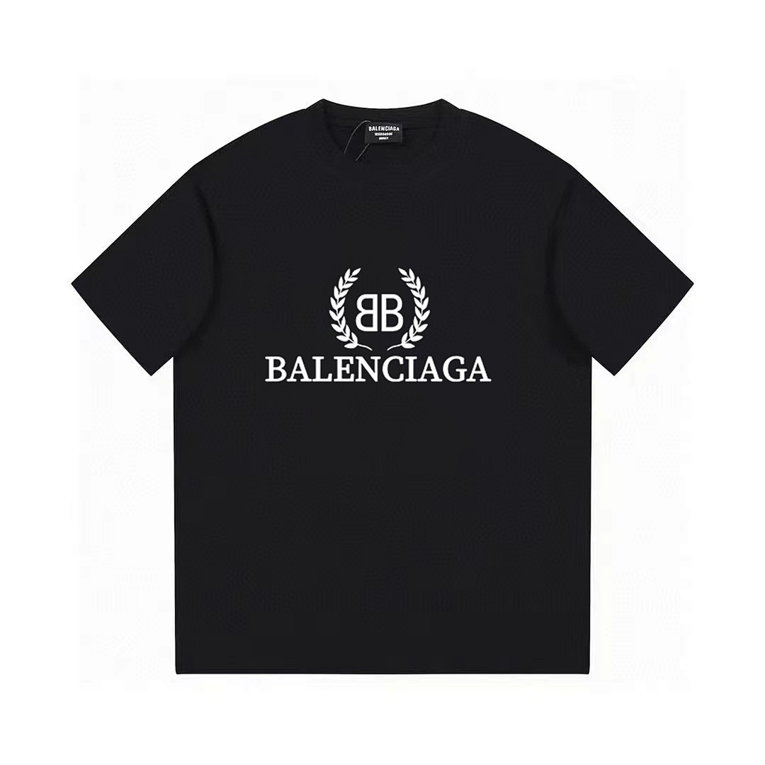Balenciaga T-Shirt Style 608 detail view 1