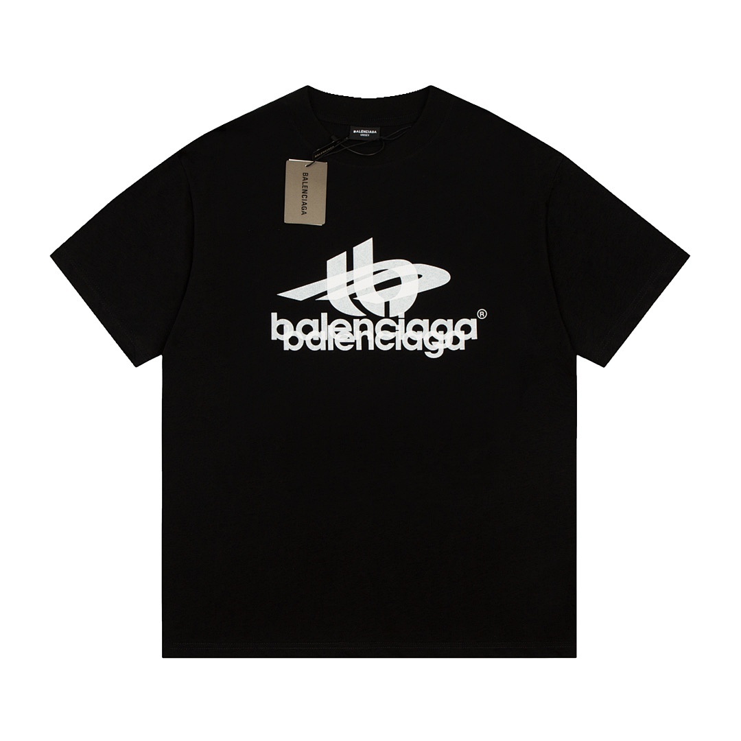 Balenciaga T-Shirt Style 618 detail view 1