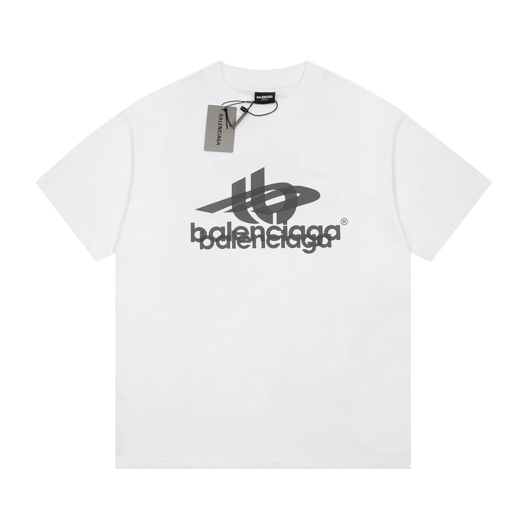 Balenciaga T-Shirt Style 619 detail view 1