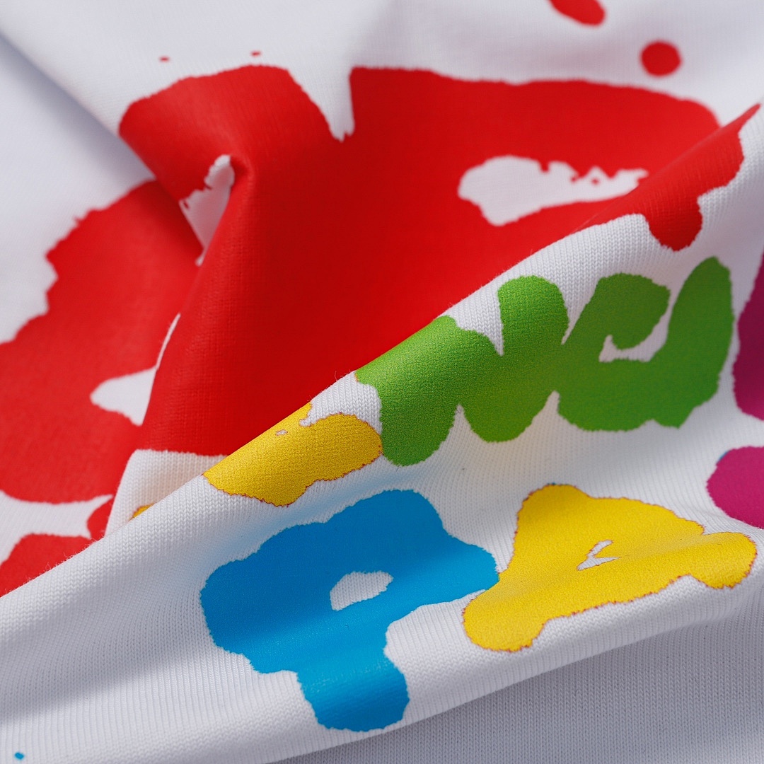 Balenciaga T-Shirt Style 623 detail view 4