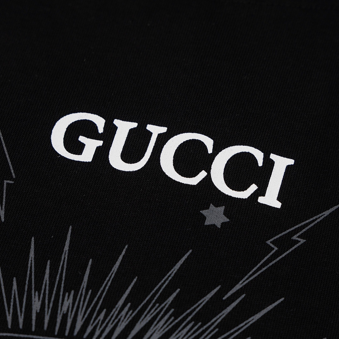 Gucci T-Shirt Style 422 detail view 7