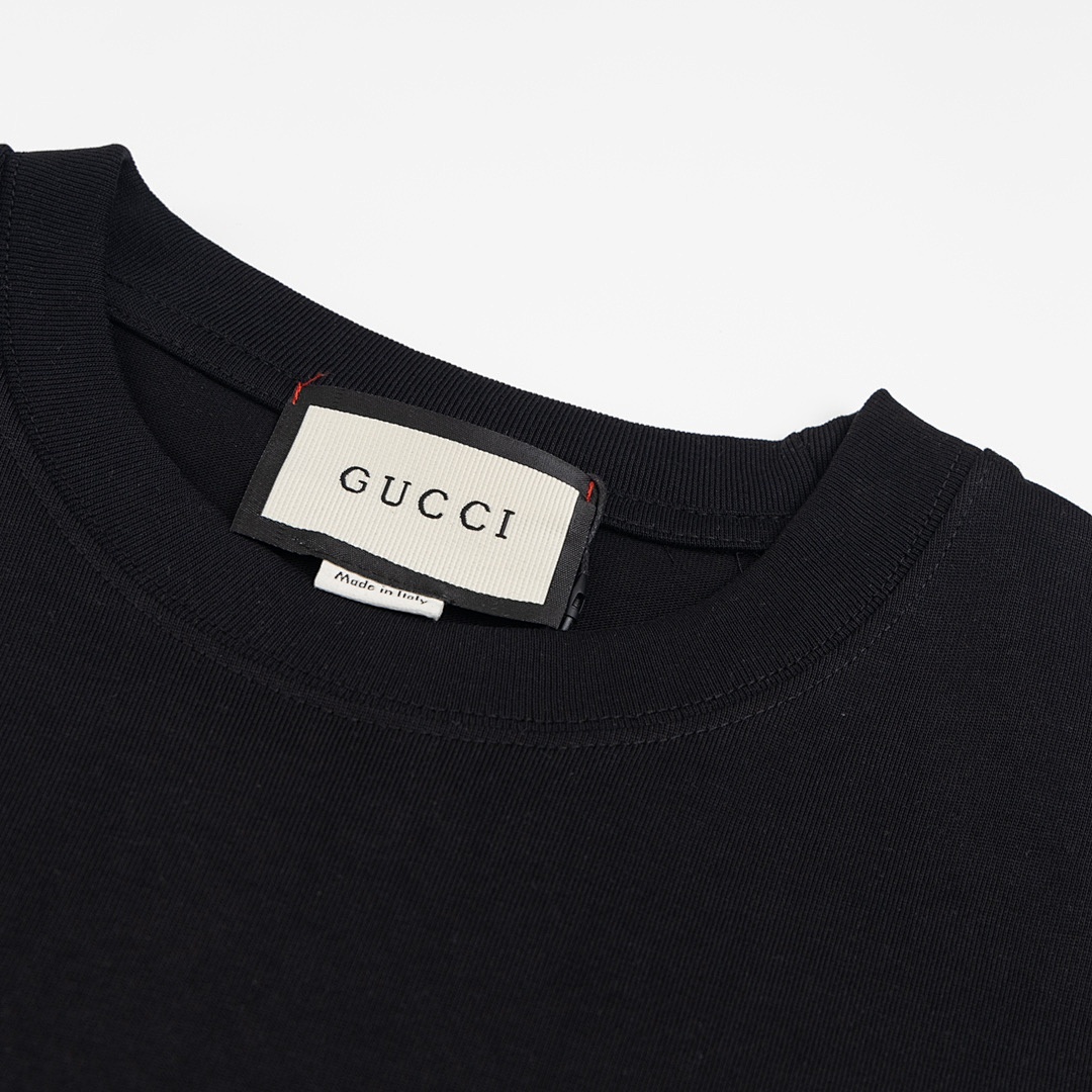 Gucci T-Shirt Style 425 detail view 4